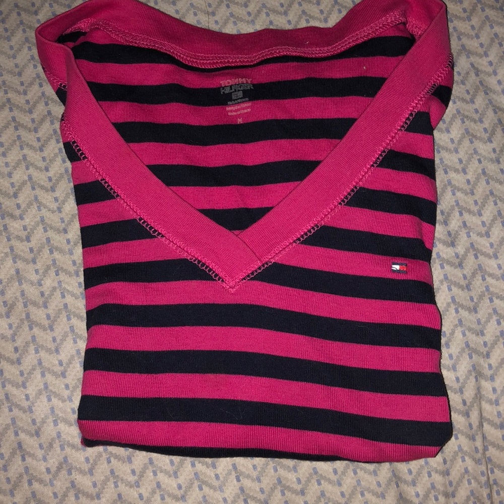 v neck tommy crop top